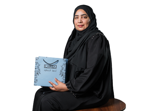 عائشة المقبالي